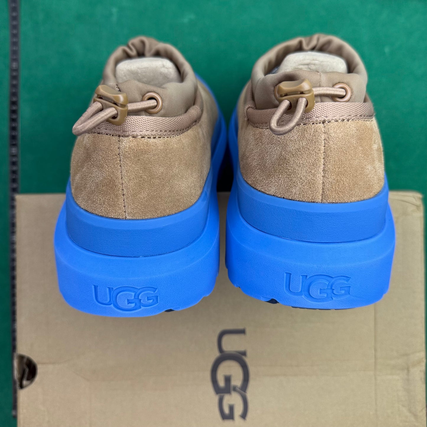 UGG