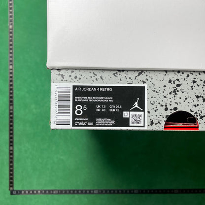 Air Jordan 4 Retro