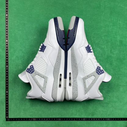 Air Jordan 4 Retro