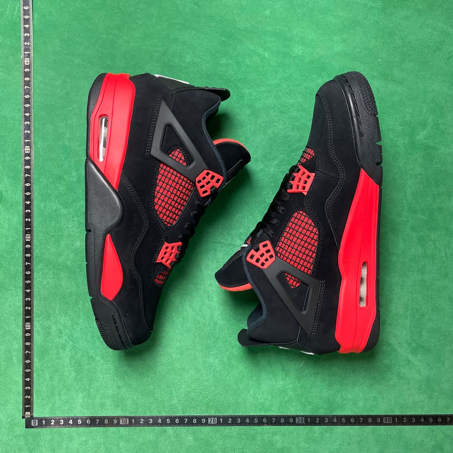 Air Jordan 4 Retro