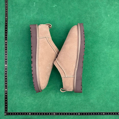 UGG