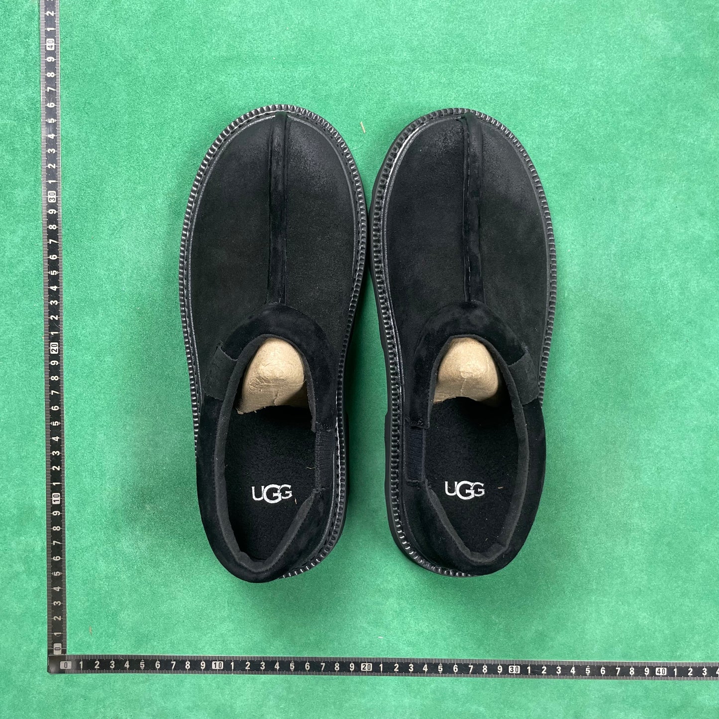 UGG