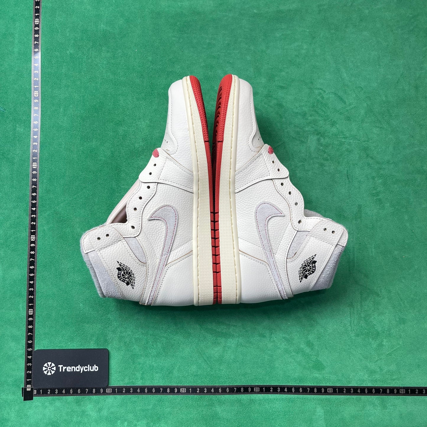 Air Jordan 1
