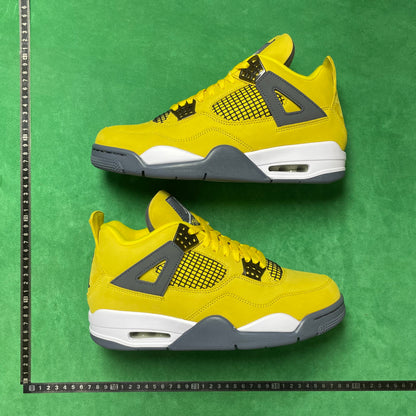 Air Jordan 4 Retro