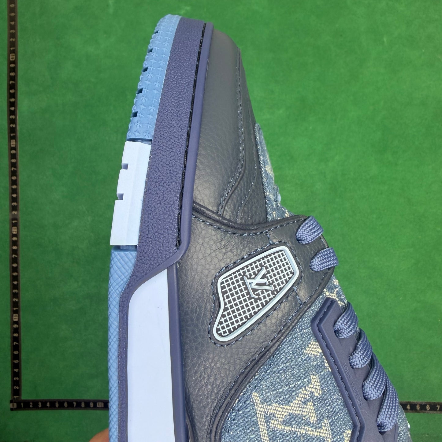 Louis Vuitton  - TT Trainer