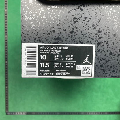 Air Jordan 4 Retro