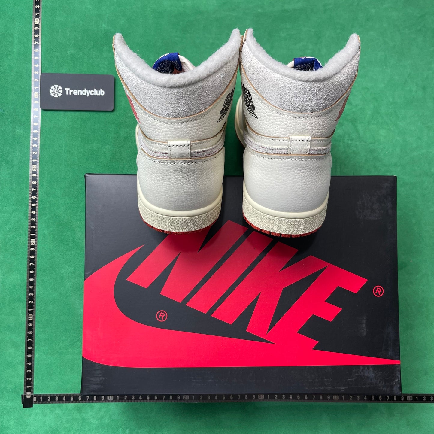 Air Jordan 1
