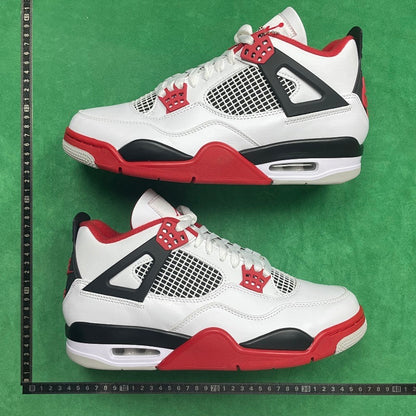 Air Jordan 4 Retro