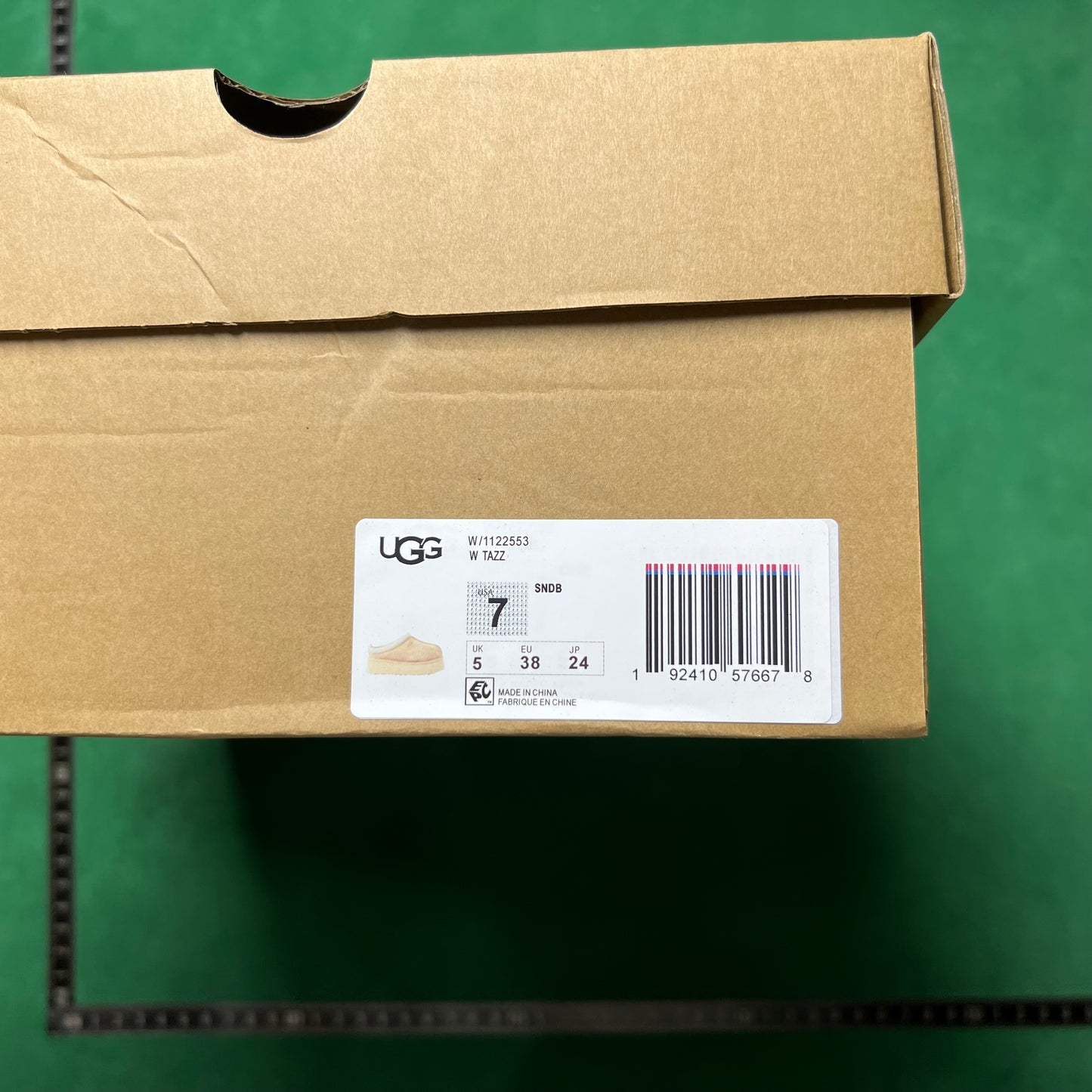 UGG