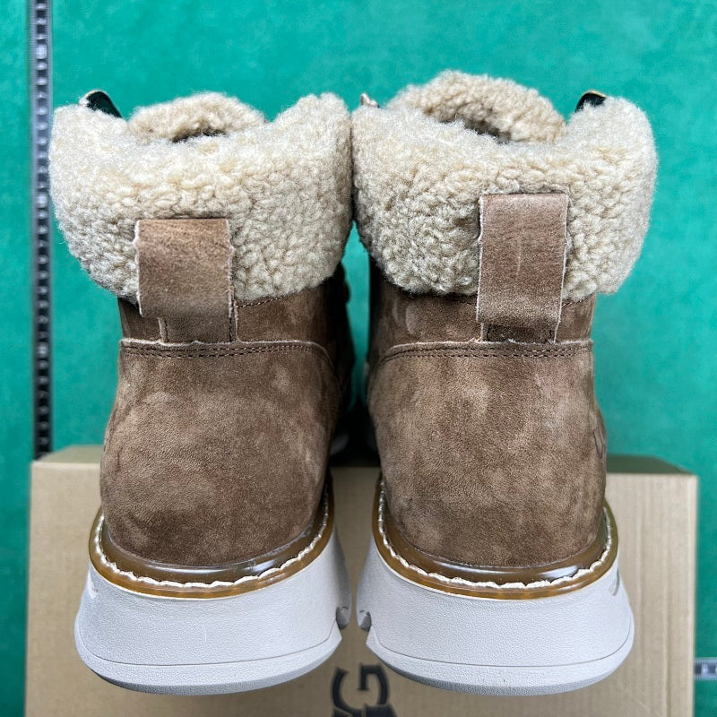 UGG