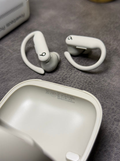 Beats Powerbeats pro 2 earbuds