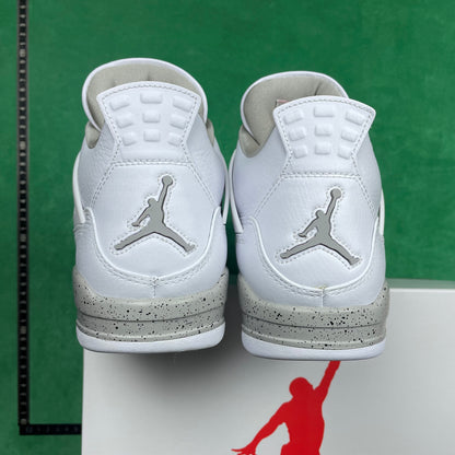 Air Jordan 4 Retro