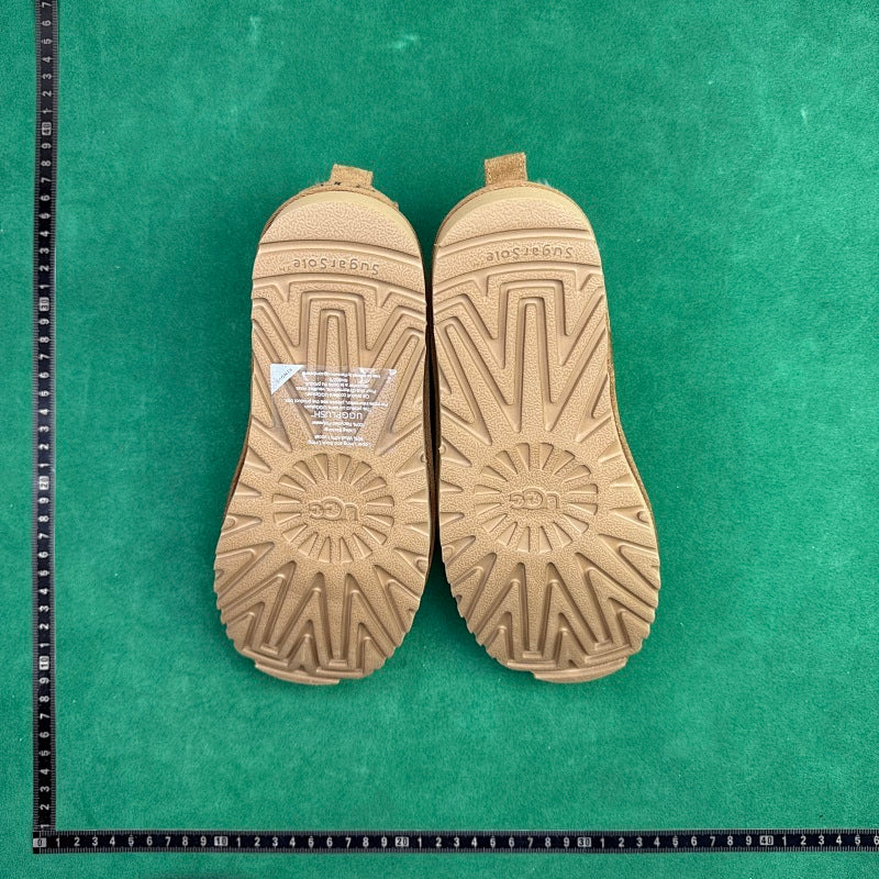 UGG