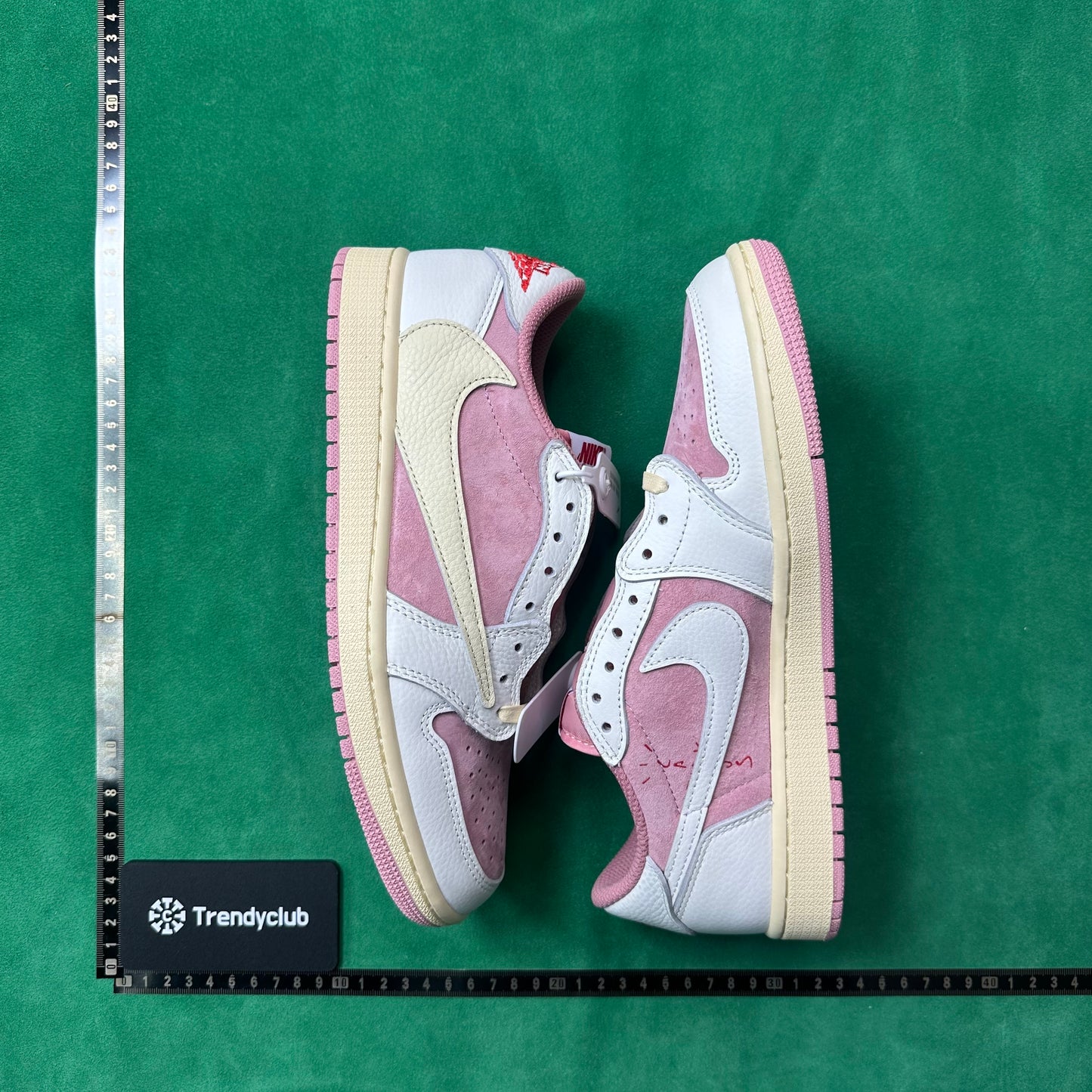 Air Jordan 1