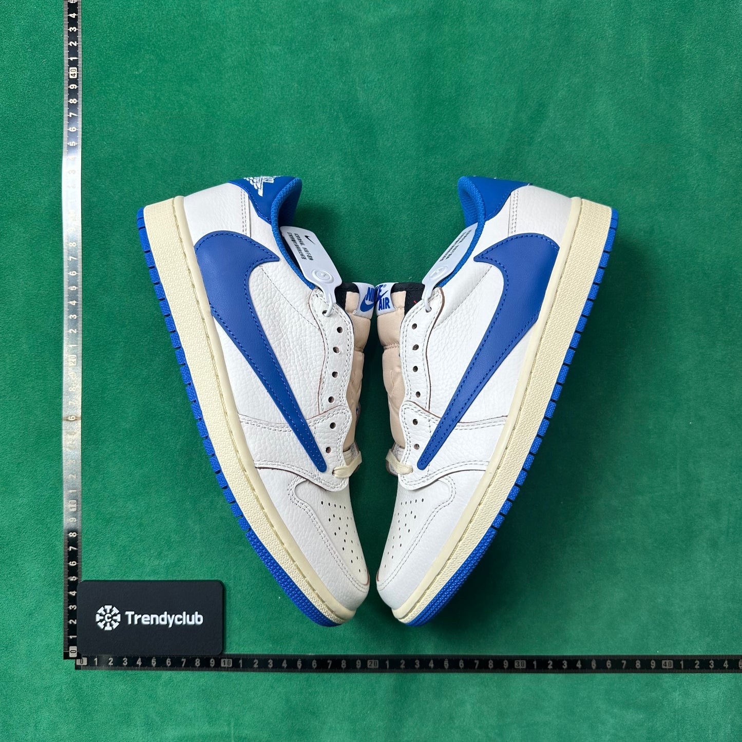 Air Jordan 1