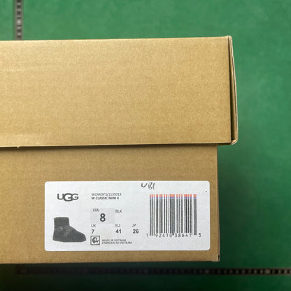 UGG