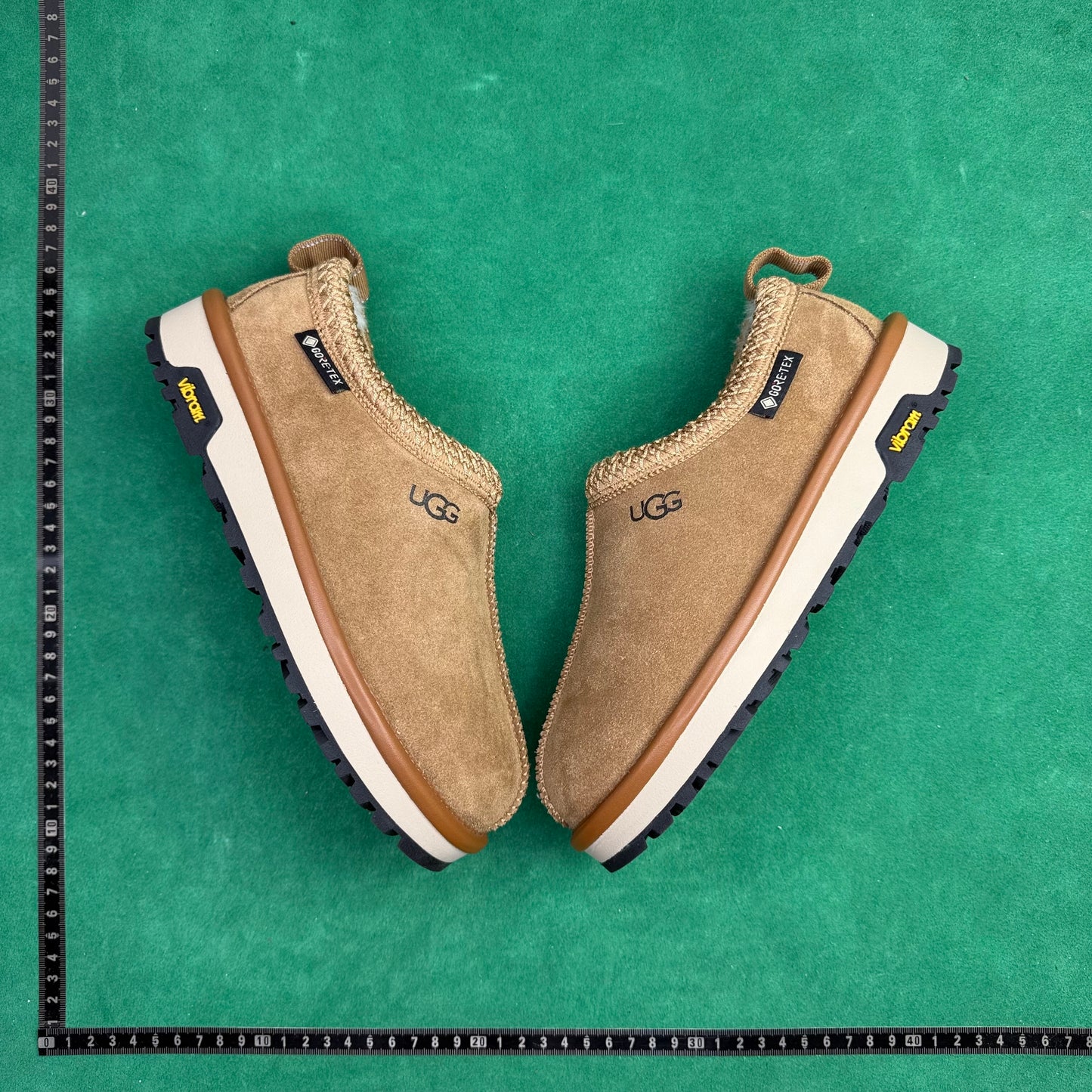 UGG