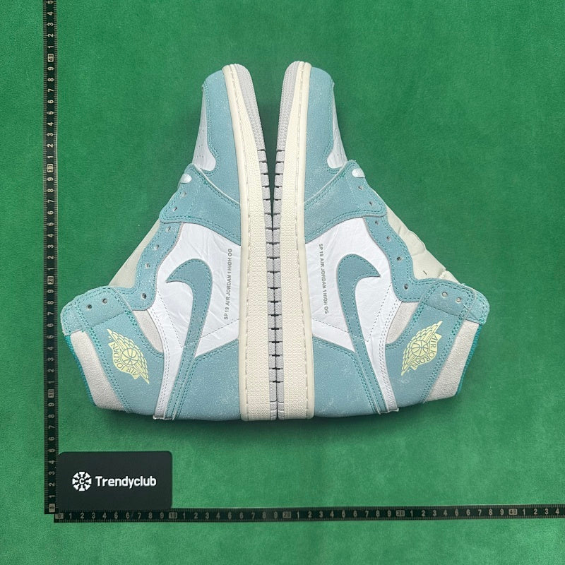 Air Jordan 1
