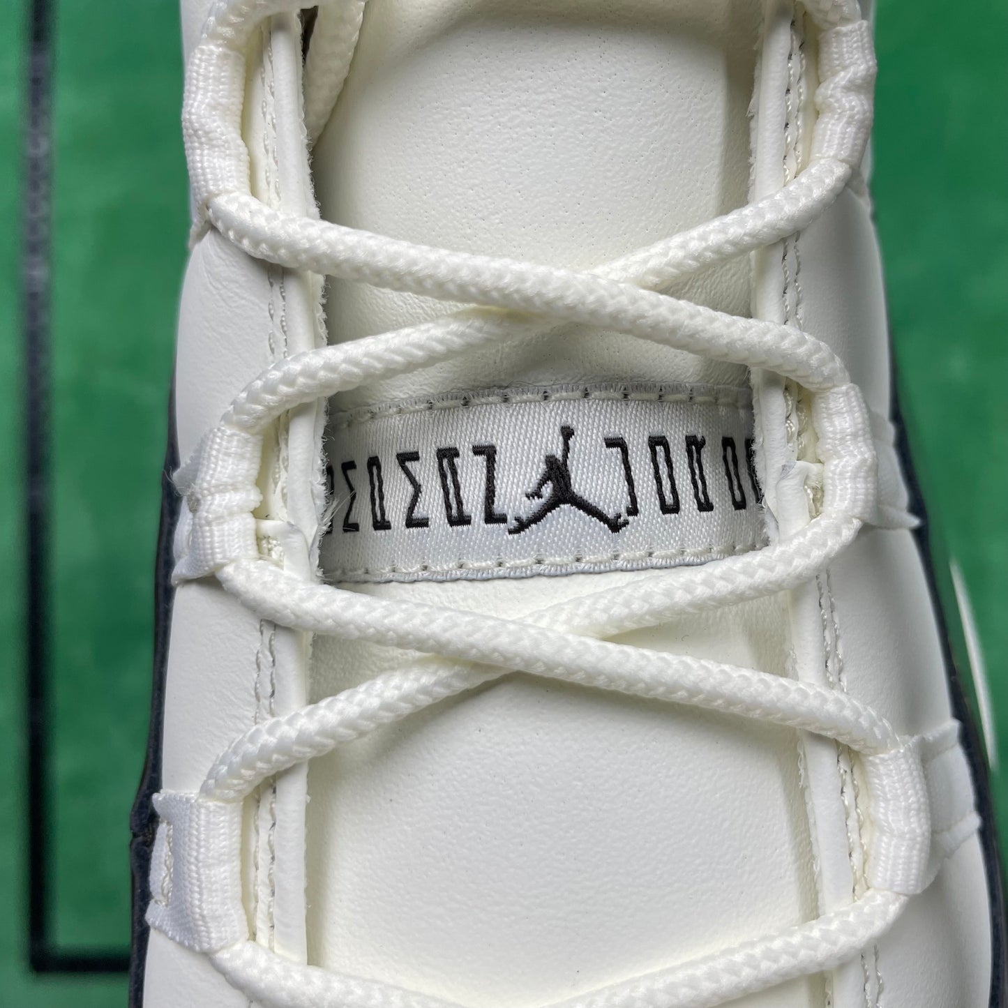 Air Jordan 11 WMNS Retro