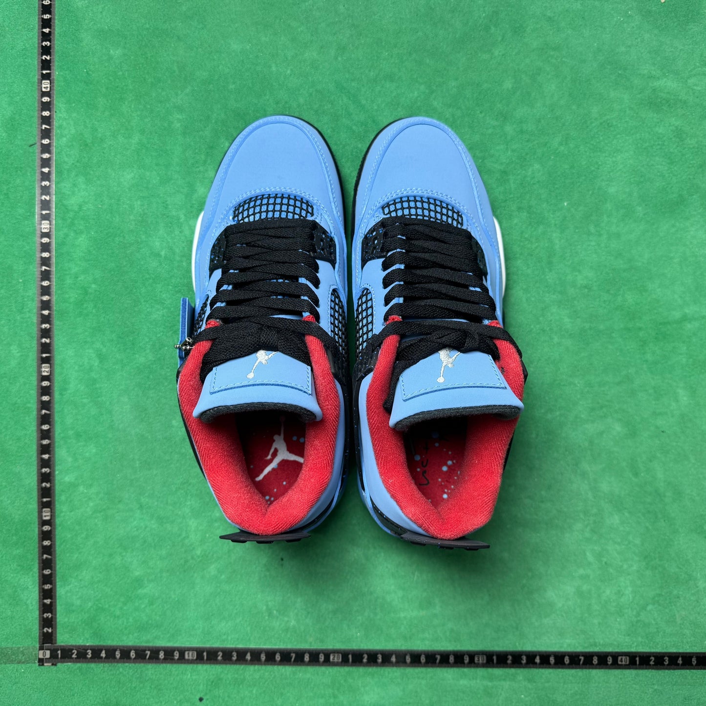 Air Jordan 4 Retro