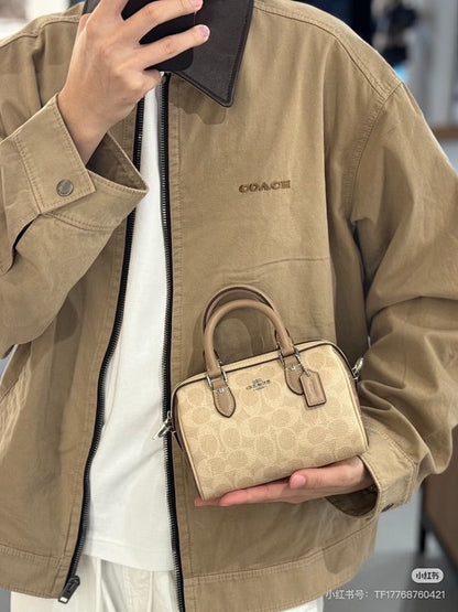 Coach