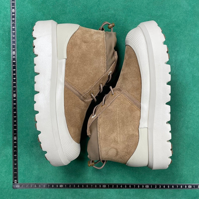 UGG