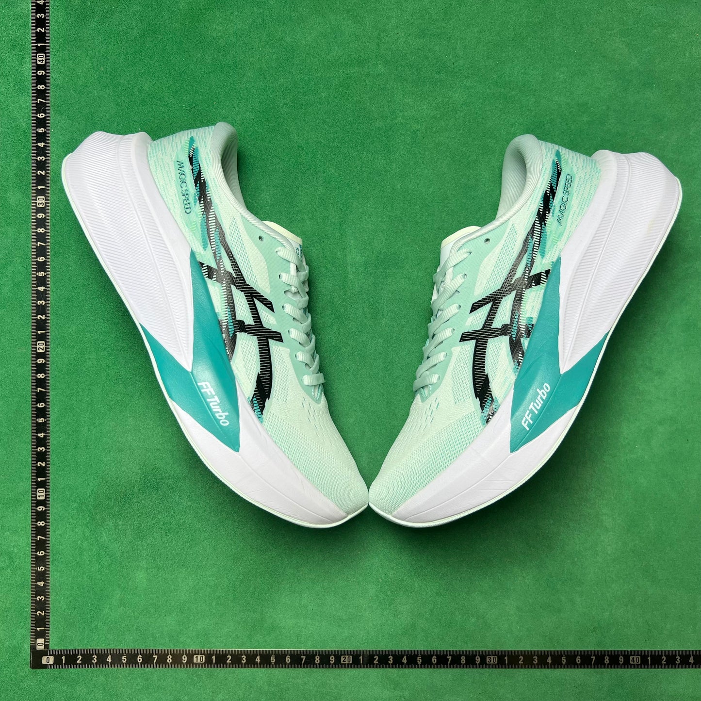 Asics Magic Speed 4