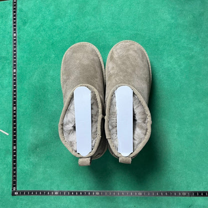 UGG