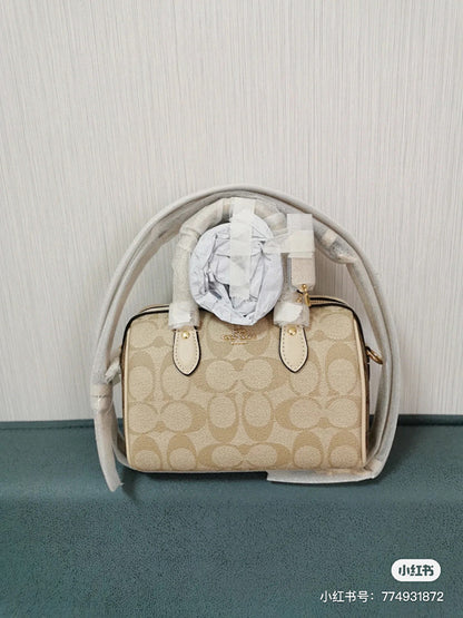 Coach
