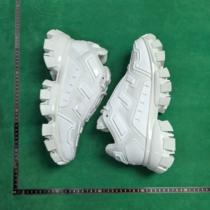 Prada - Cloudburst Thunder