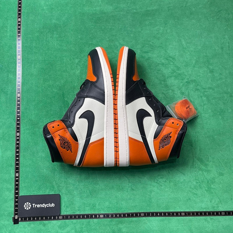 Air Jordan 1