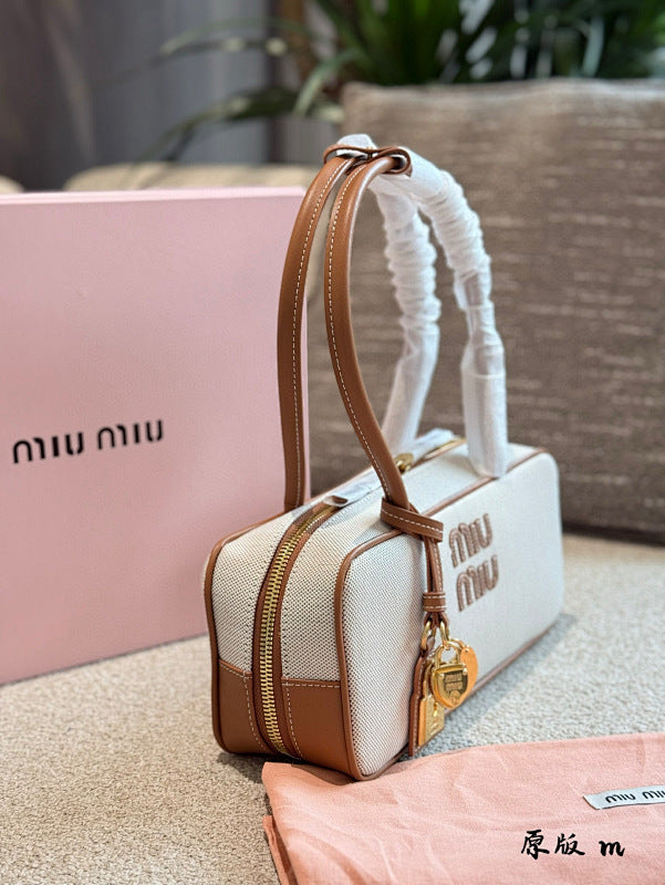MiuMiu