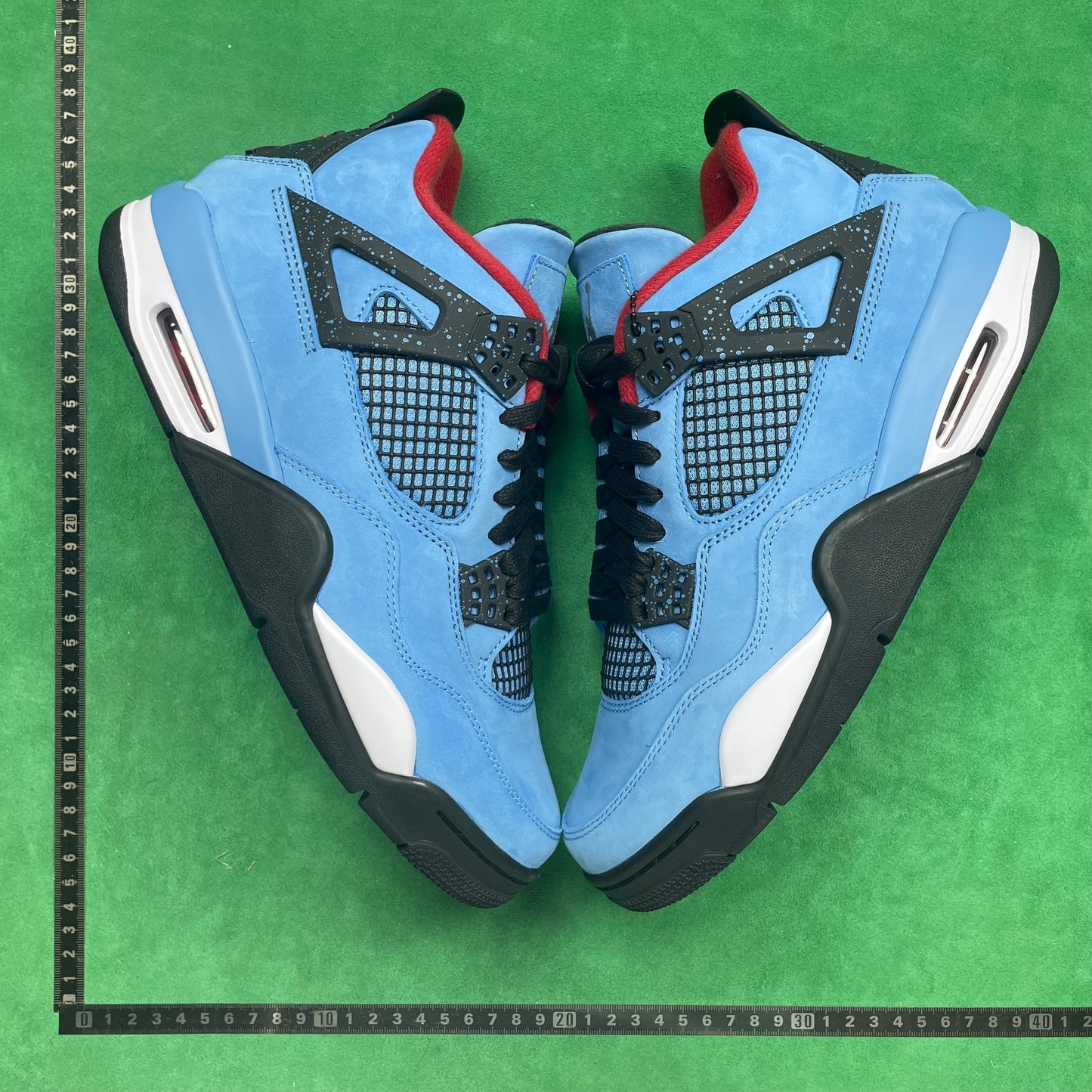 Air Jordan 4 Retro