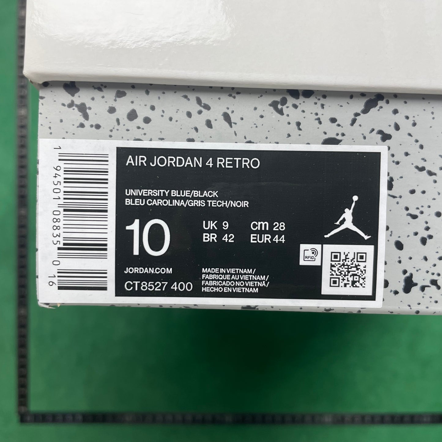 Air Jordan 4 Retro