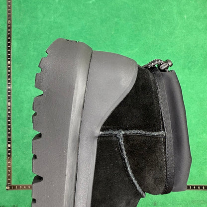 UGG