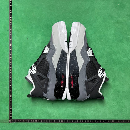 Air Jordan 4 Retro