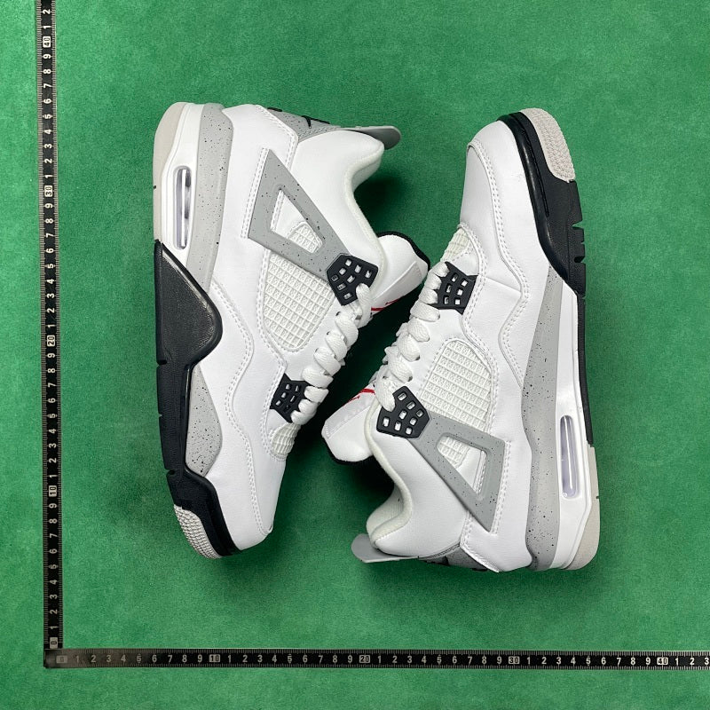 Air Jordan 4 Retro