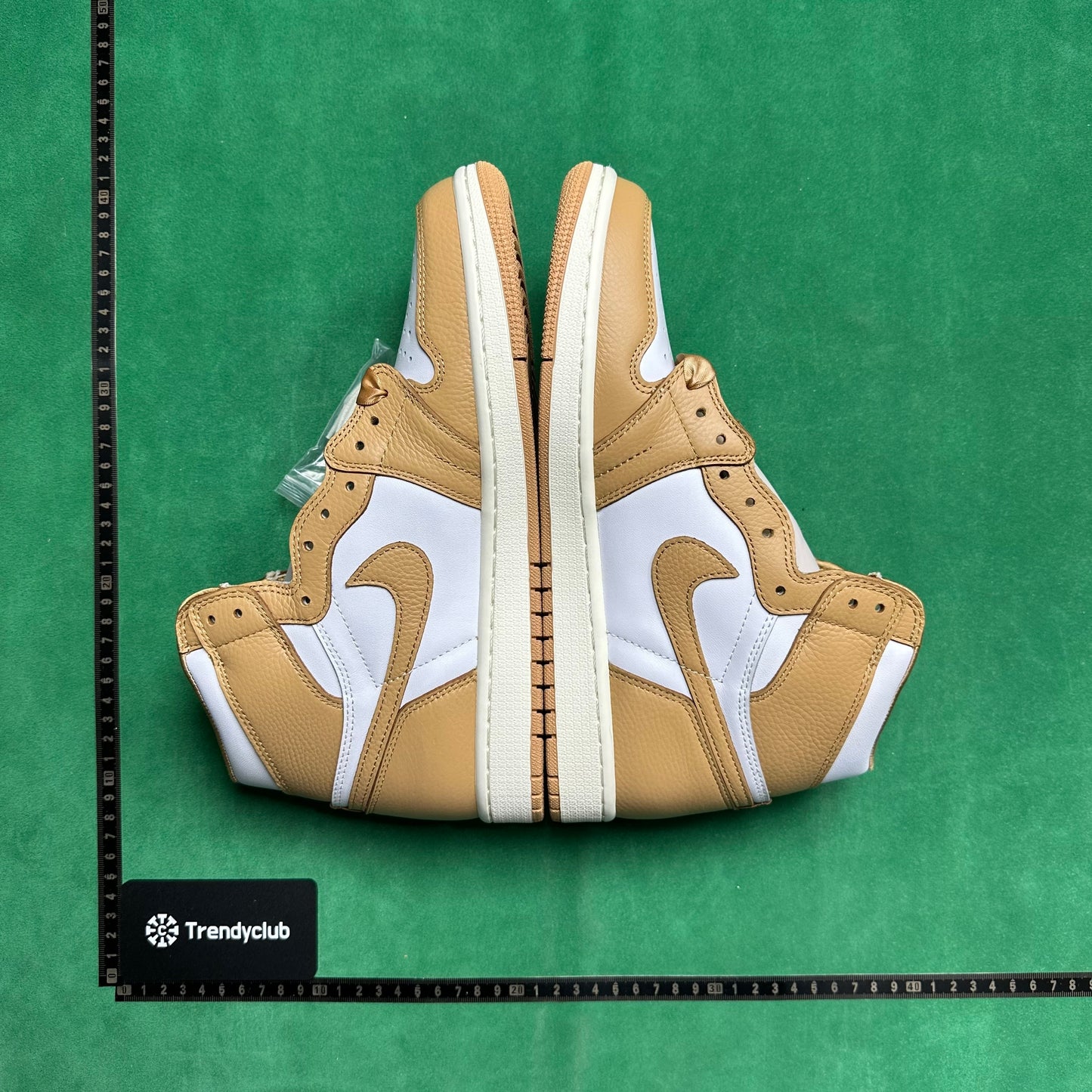 Air Jordan 1