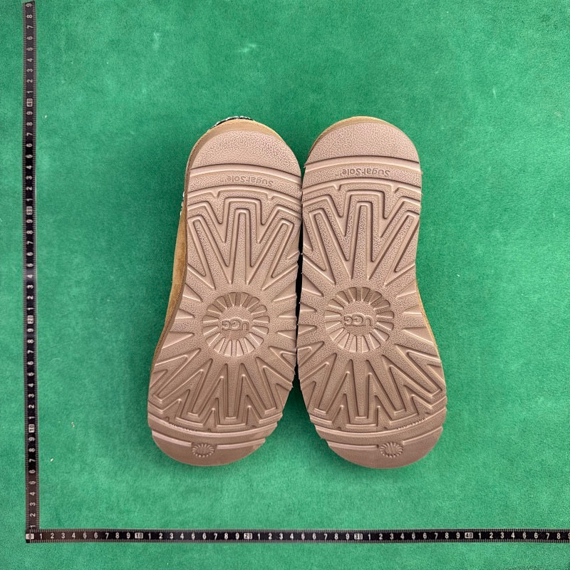 UGG