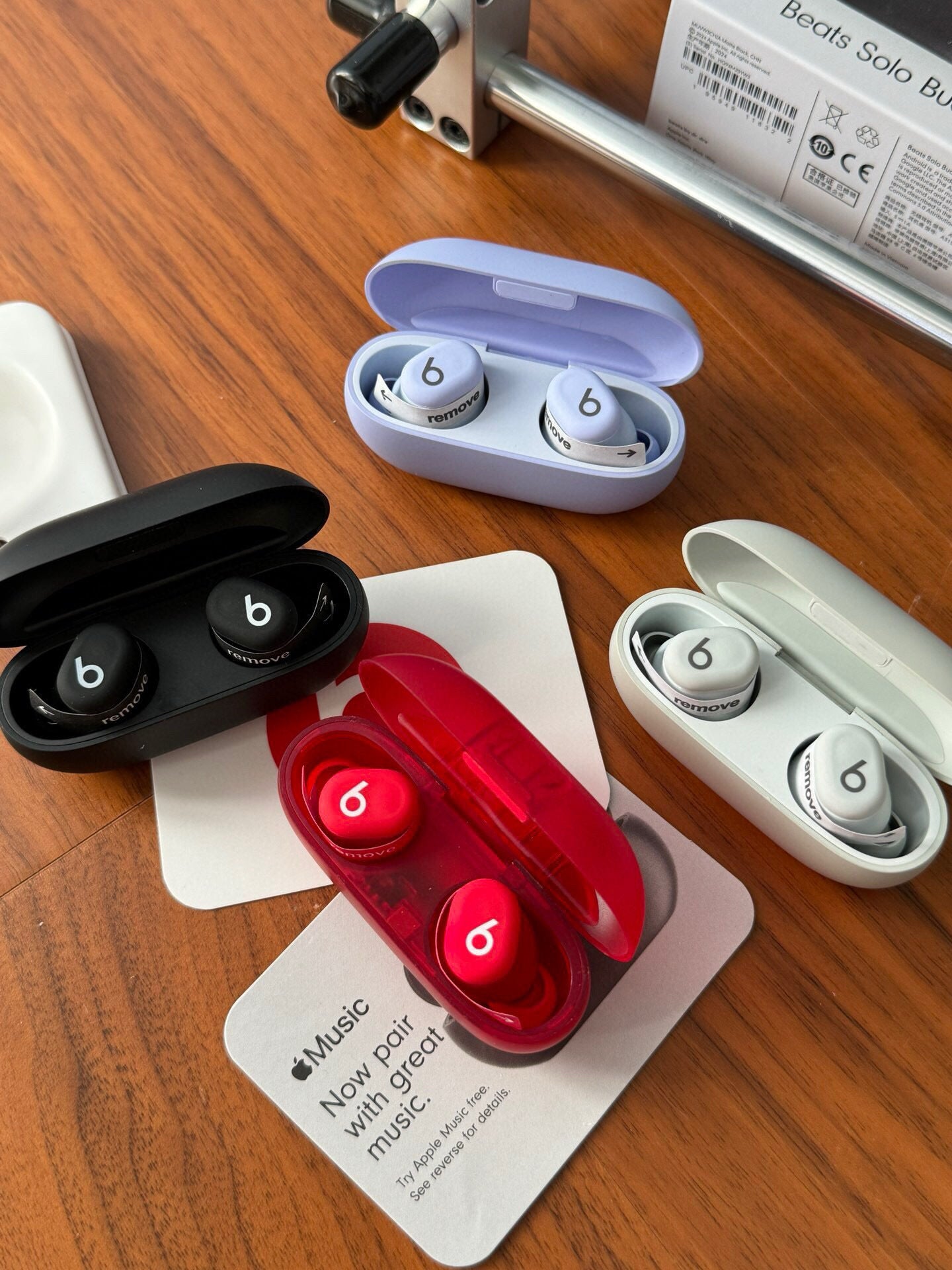 Beats Solo buds