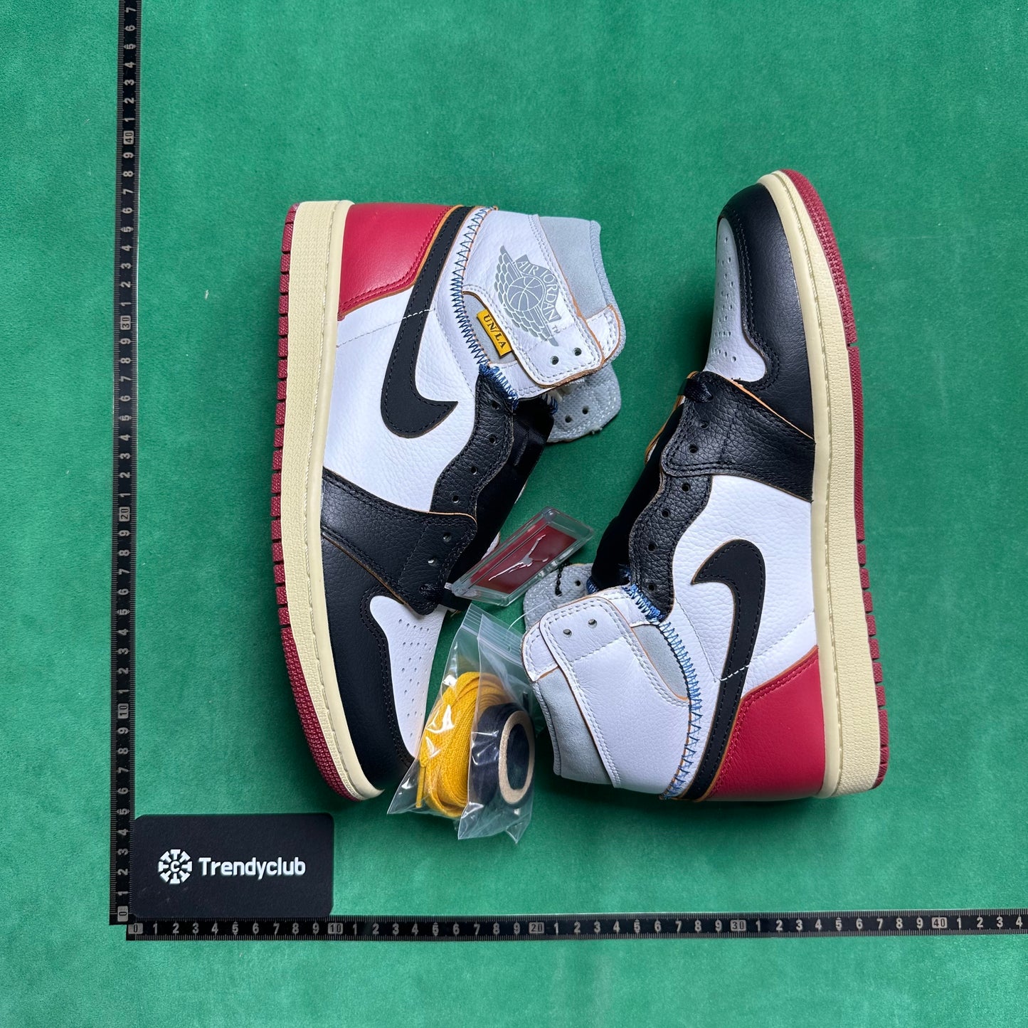 Air Jordan 1