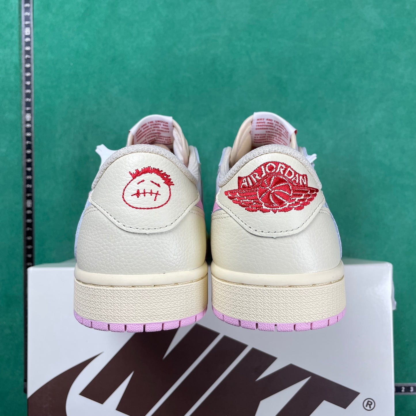 Air Jordan 1