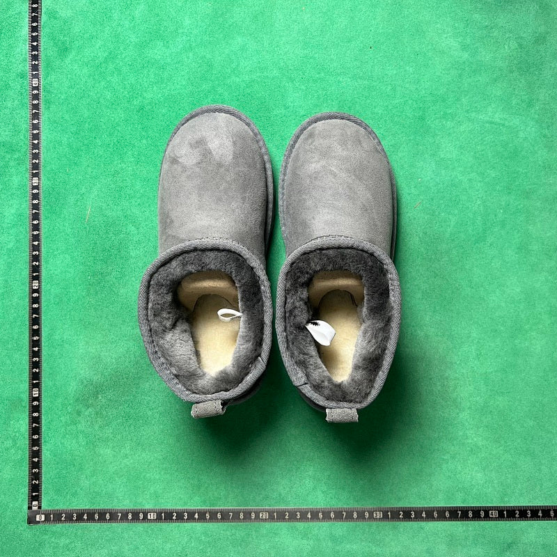 UGG