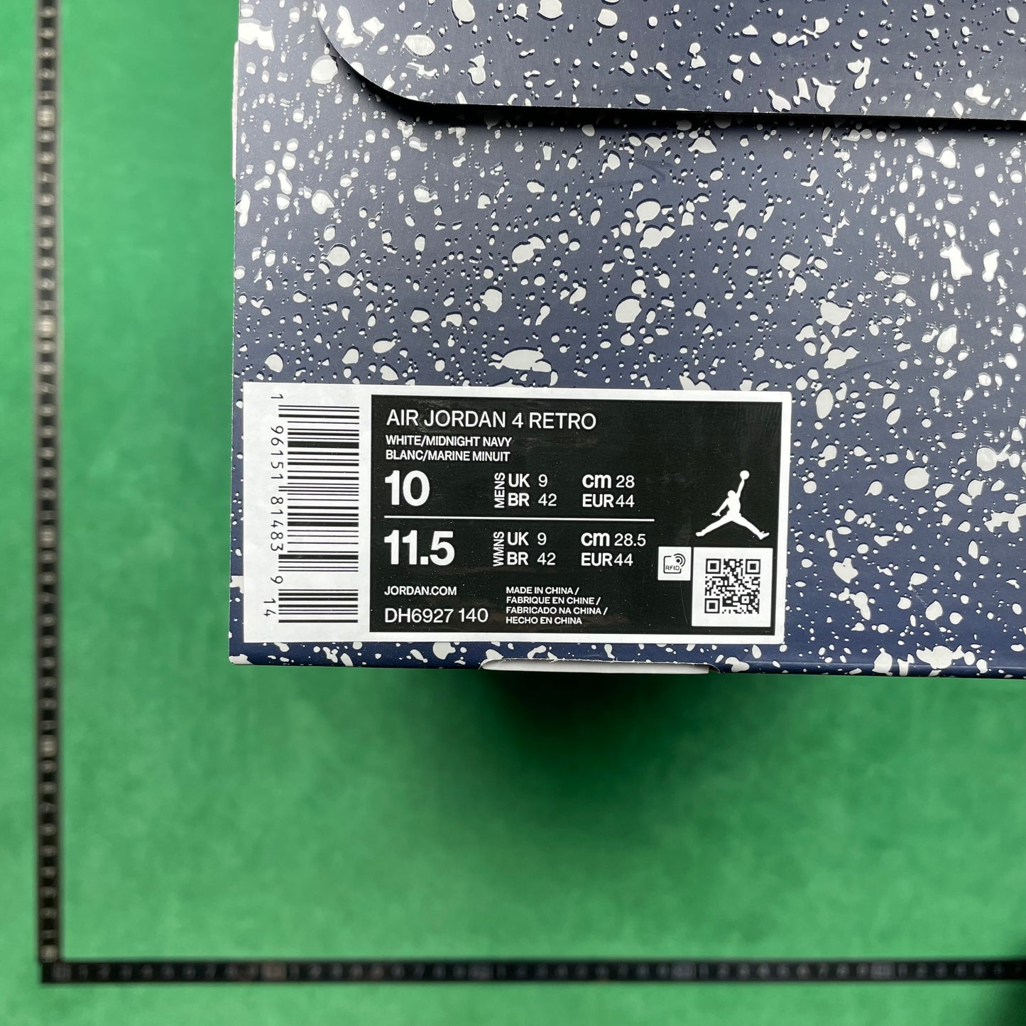 Air Jordan 4 Retro