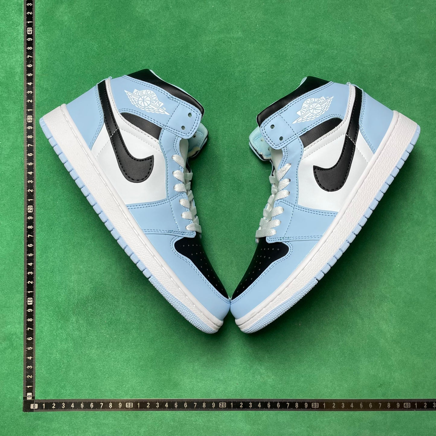 Air Jordan 1