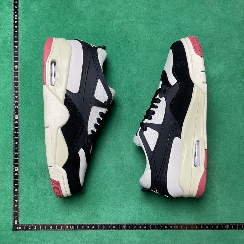 Air Jordan 4 RM