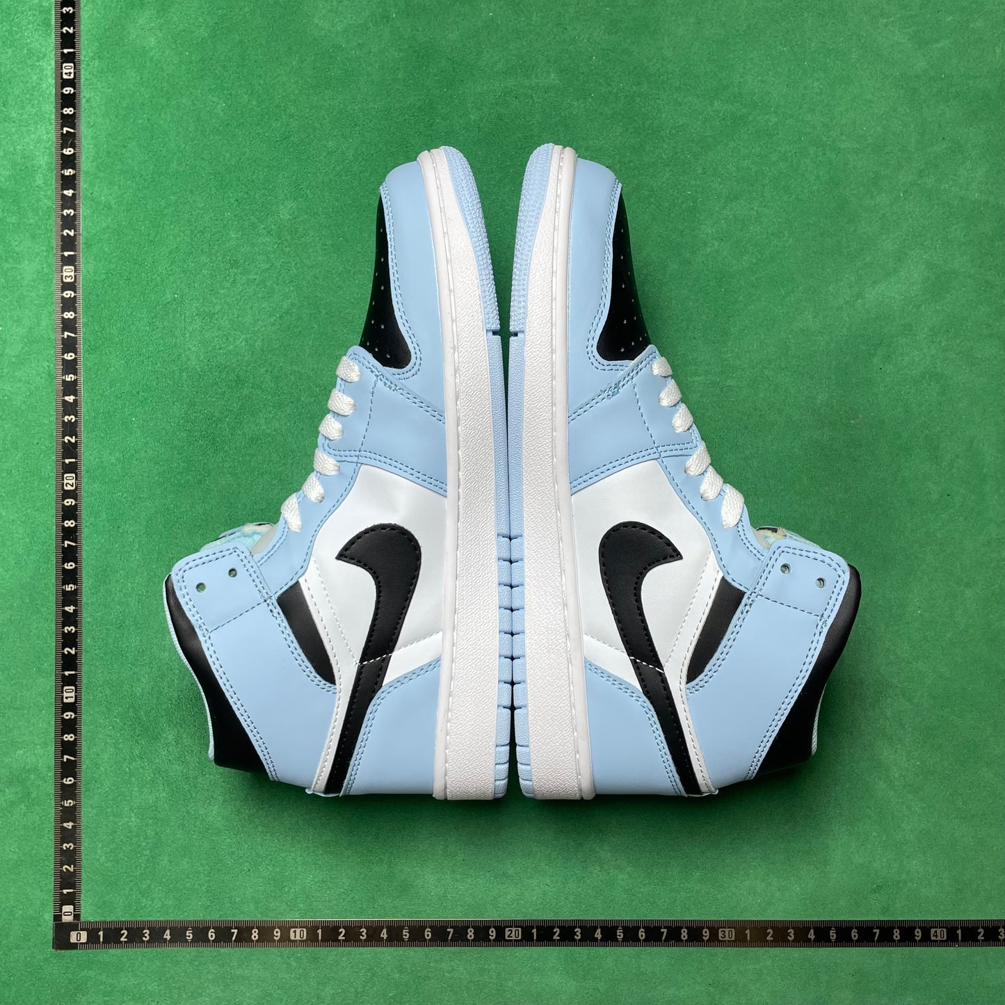 Air Jordan 1