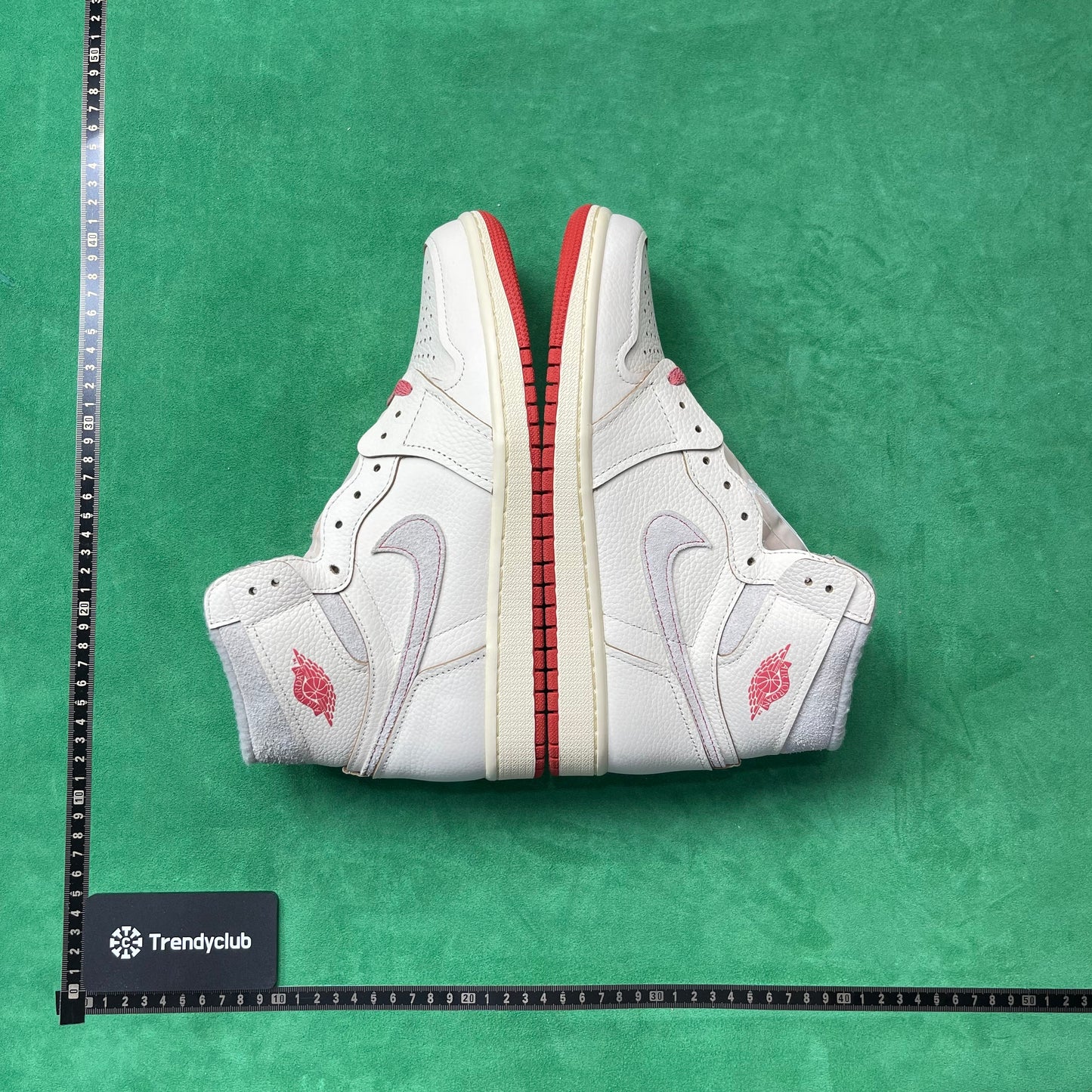 Air Jordan 1