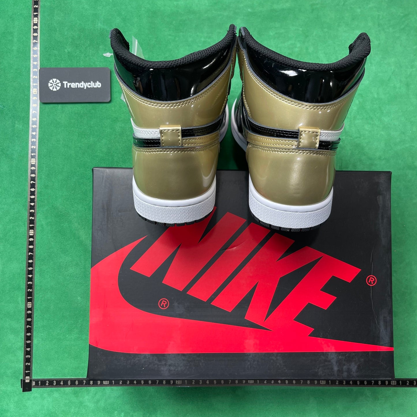 Air Jordan 1