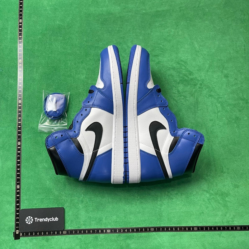 Air Jordan 1